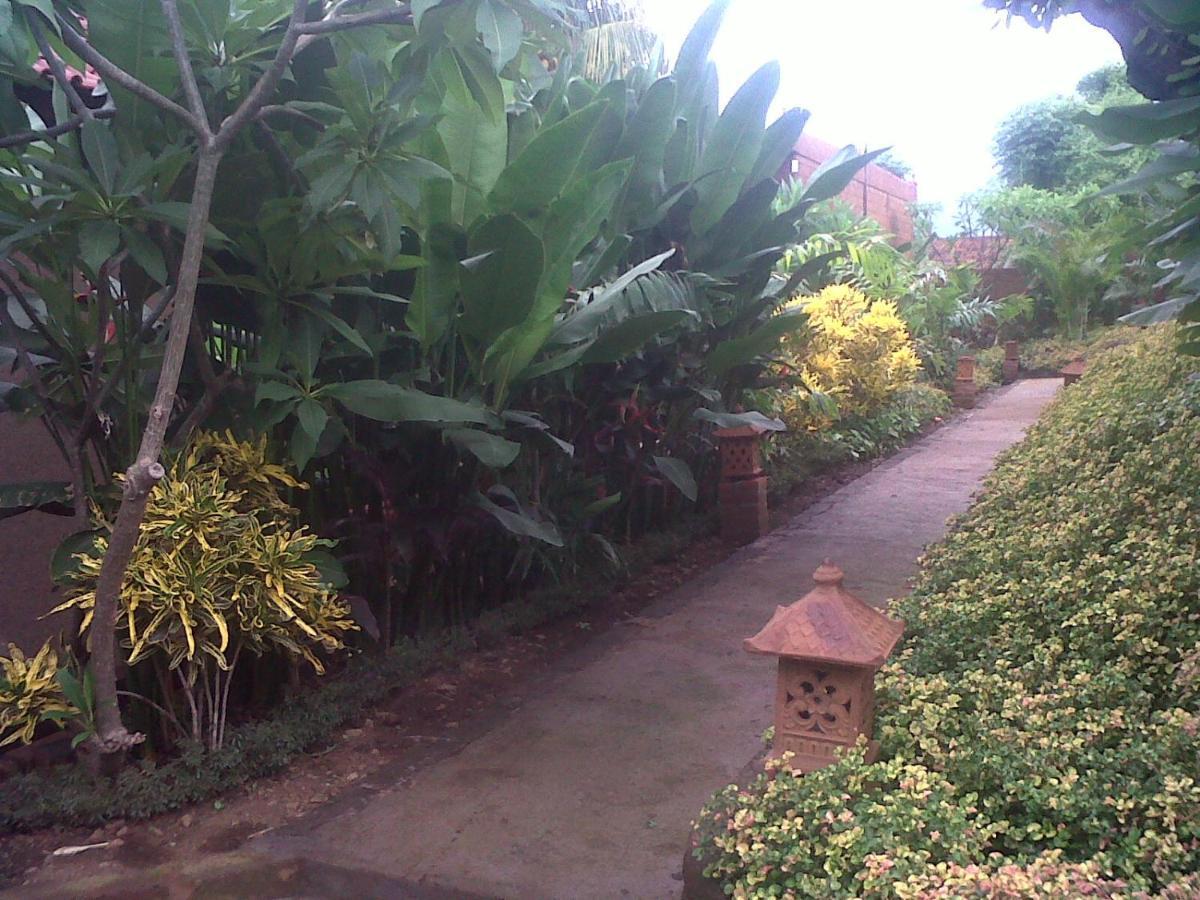 Eliska Sari Bungalows Sumberkima Pemuteran Exterior foto